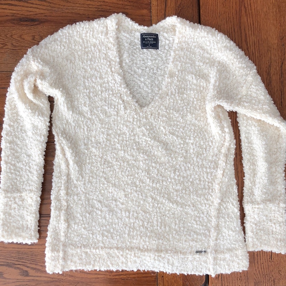 Abercrombie and Fitch Cream Sweater, Size small - Picture 1 of 3
